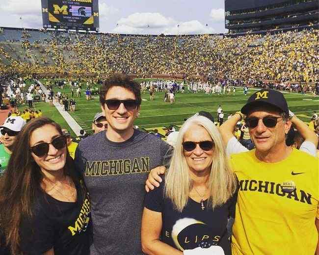 Marty Lagina with his wife Olivia Lagina and children