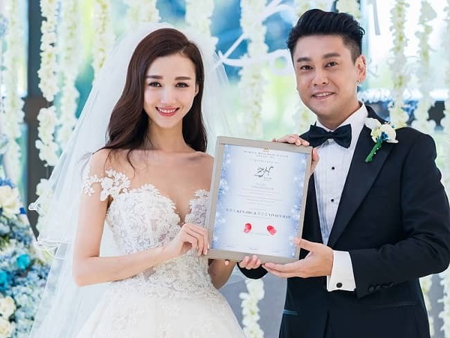 Wenwen Han with her husband, Ken Chu on their wedding day
