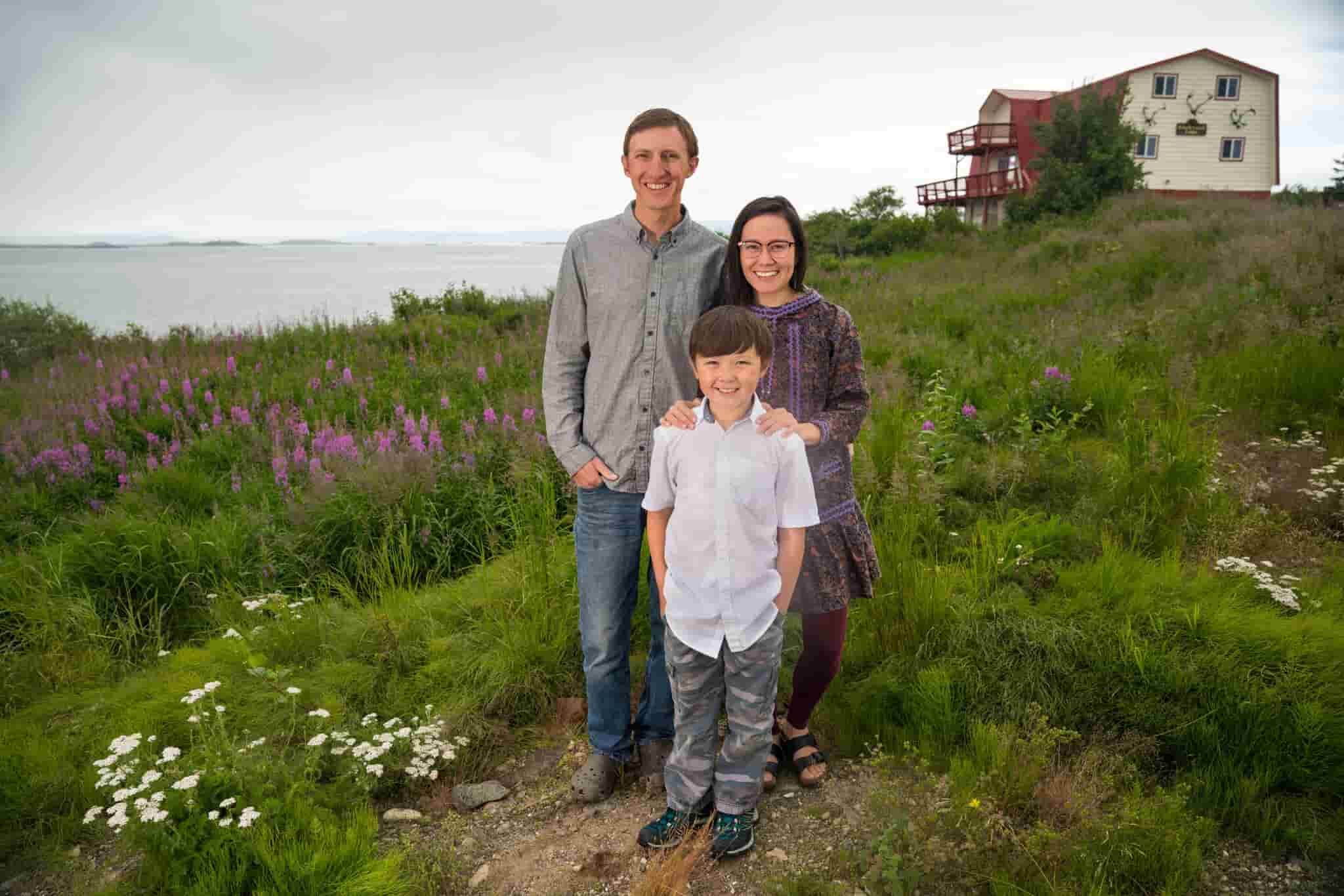 Image of Erik Salitan with his wife, Martha Mae Salitan, and their son, Lucas