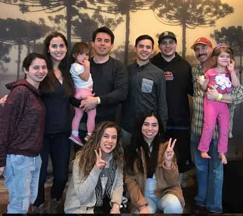 Image of David Archuleta with his family
