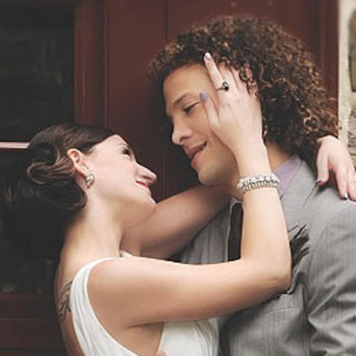 Image of Justin Guarini with his wife, Reina Capodici