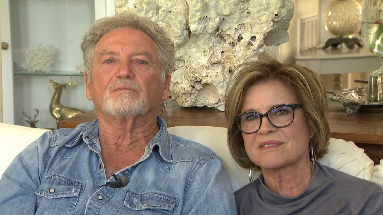 Image of Larry Gatlin with his wife, Janis Ross