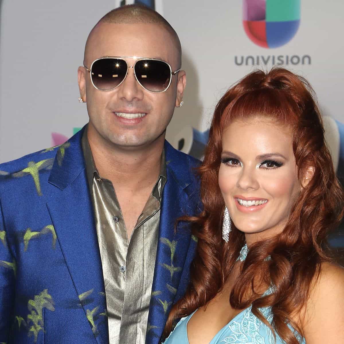 Image of Wisin with his wife, Yomaira Ortiz Feliciano